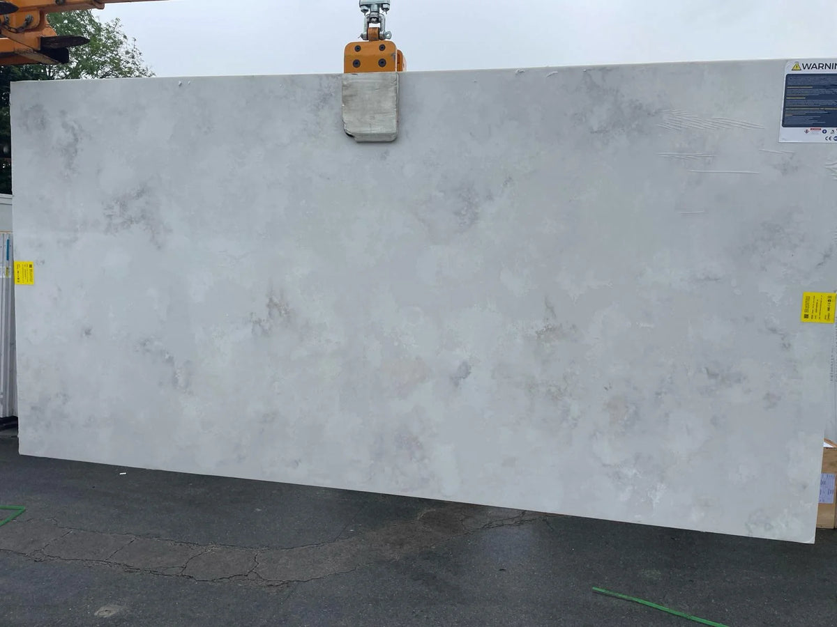 Ocean White - MQ560